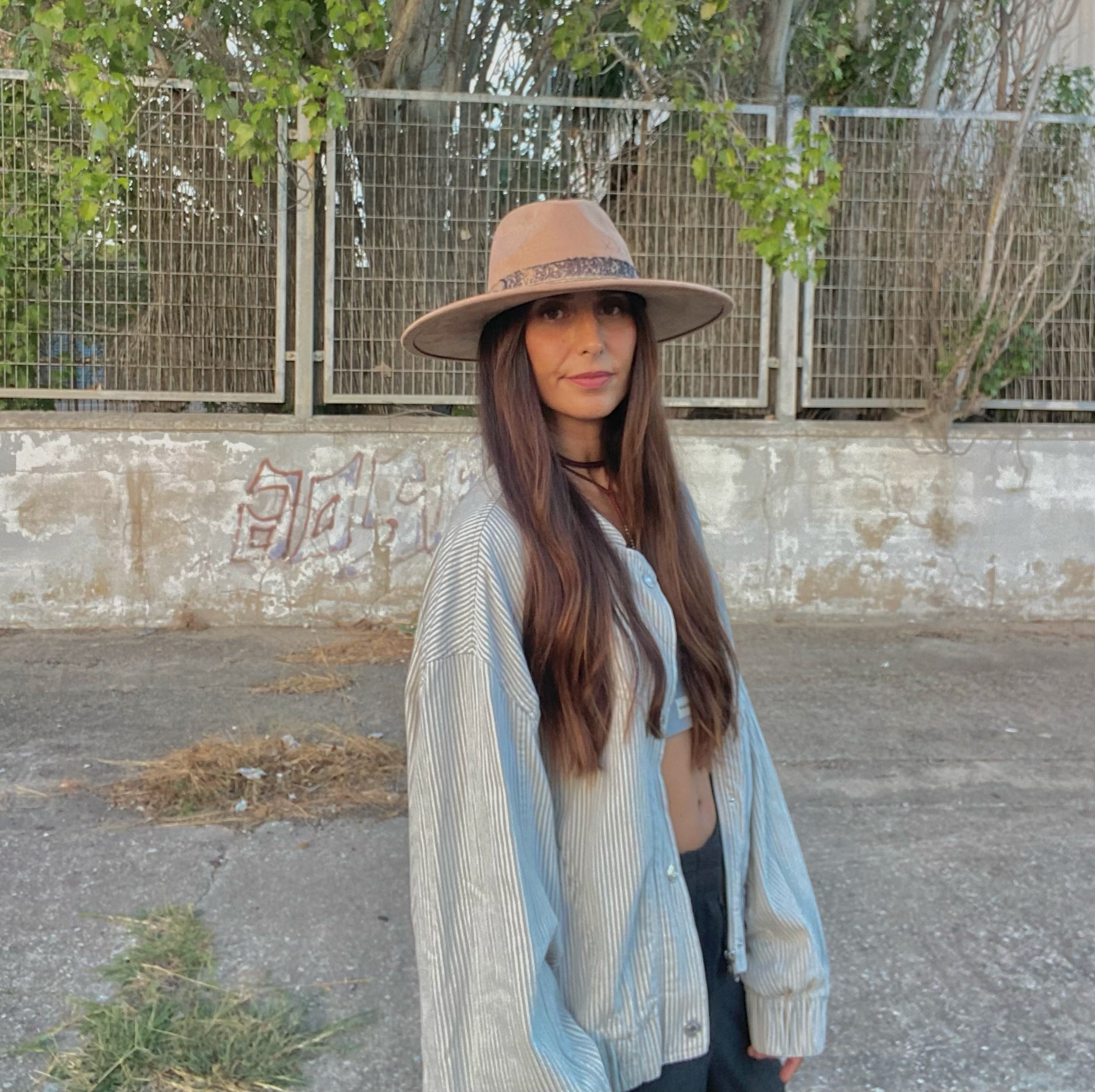 IMG_4205 Sombrero artesanal Dune beige tostado, diseño natural y exclusivo